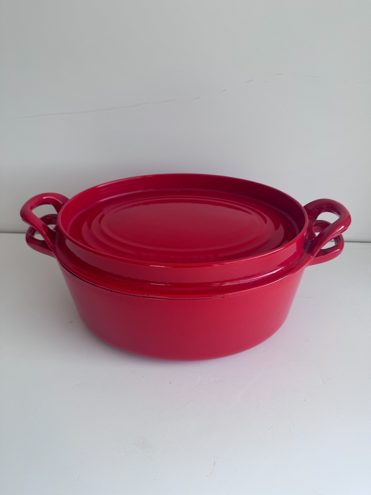 Le Creuset Doufeu basting braiser oval red 29 Dutch Oven