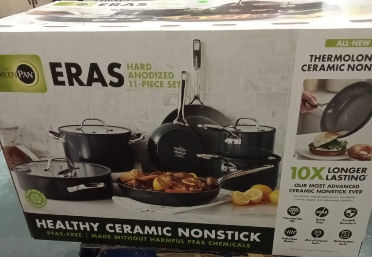 Eras Ceramic Non-Stick 11-piece Cookware Set GreenPan BLACK