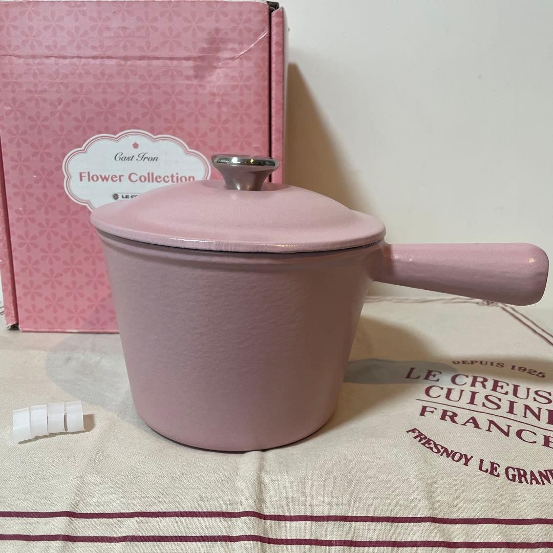 Le Creuset Windsor Pot 16cm 1.6L / 1-3/4qt Sugar Pink Enamel Cast Iron