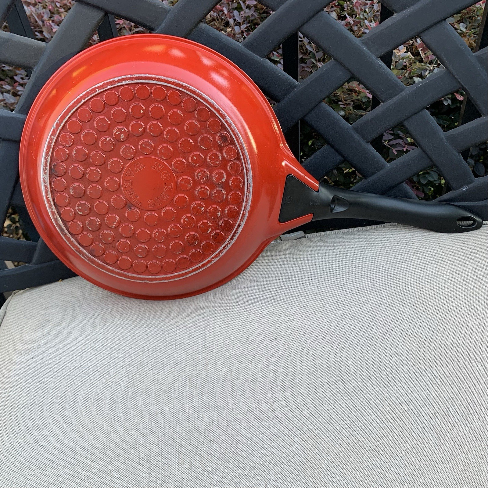 Nordic Ware Vintage Red Skillet Frying Pan 10.25″ Nonstick Made in USA