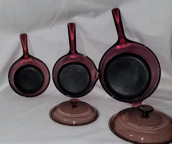 Visions Corning Ware Set of 3 Cranberry Glass Pots w/teflon .5L / 1.5L / 2.5L