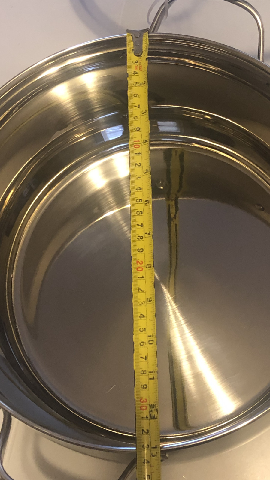 16.5 QT Stainless Steel cooking pot product as shown in the pictures