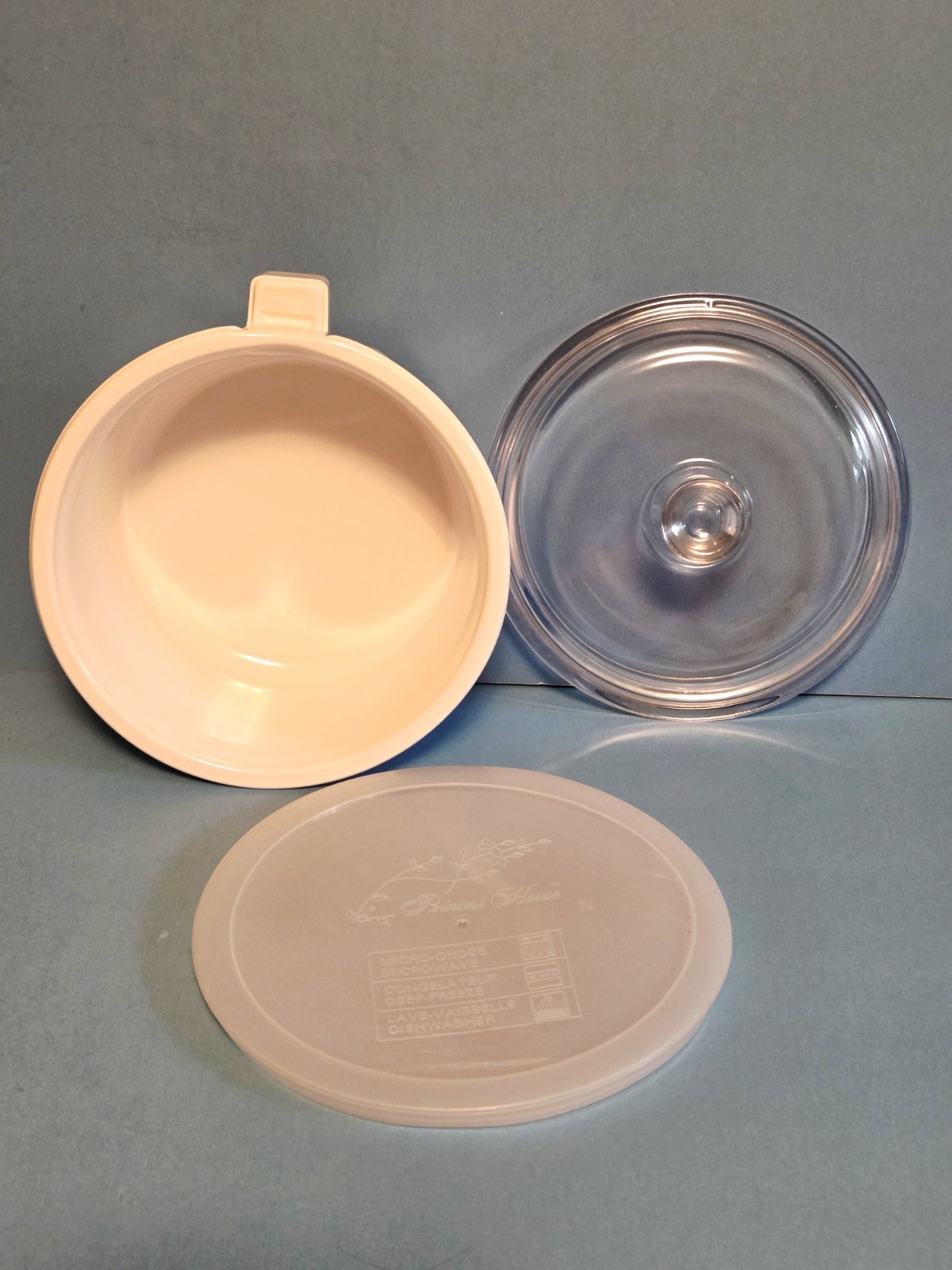 Princess House Nouveau White Ceramic Rd 1 Quart Saucepan w/ Glass & Plastic Lids