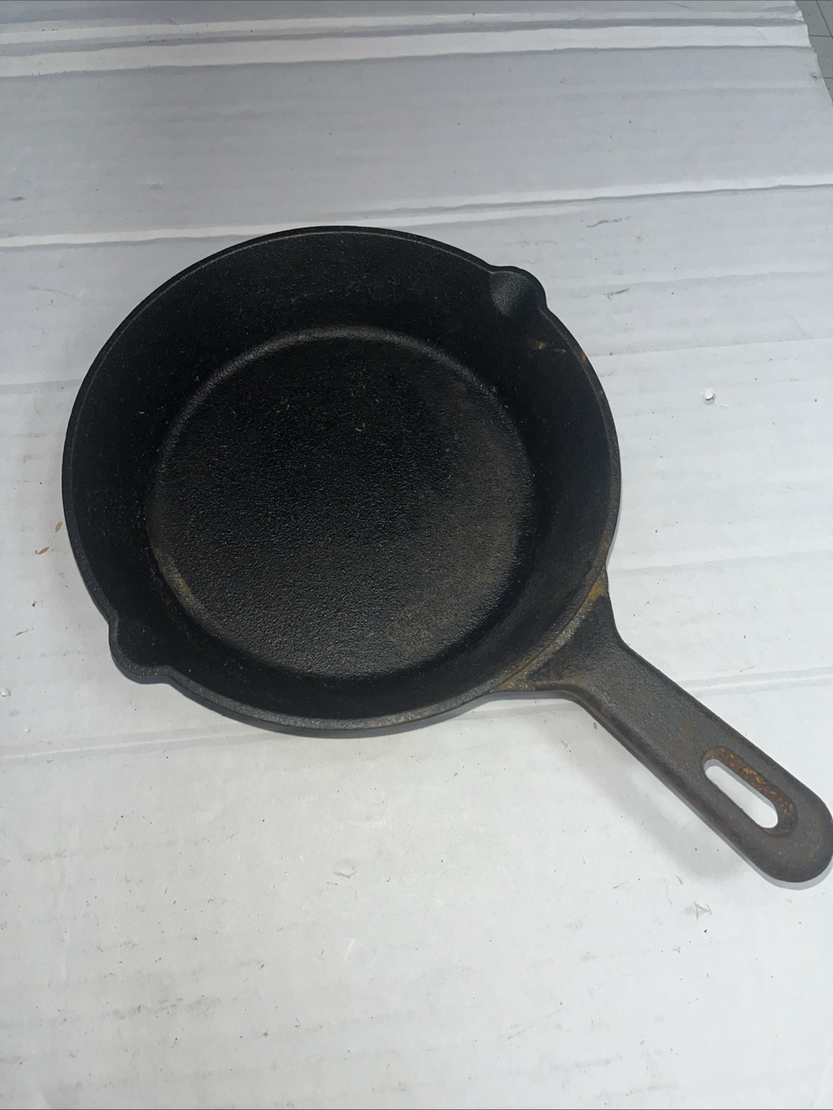 Typhoon Cast Iron Frying Pan Skillet 6in Round Black Uncoated Easy Clean. I 1715