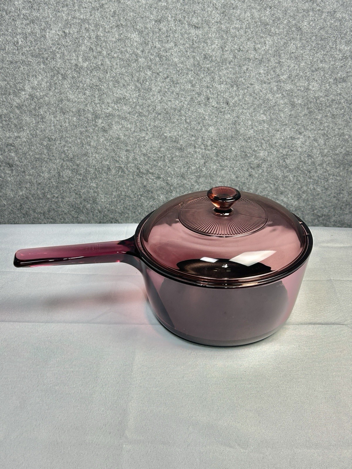 Vtg Corning Ware Vision Cranberry Glass 1L Sauce Pan Non-Stick Bottom Pyrex Lid
