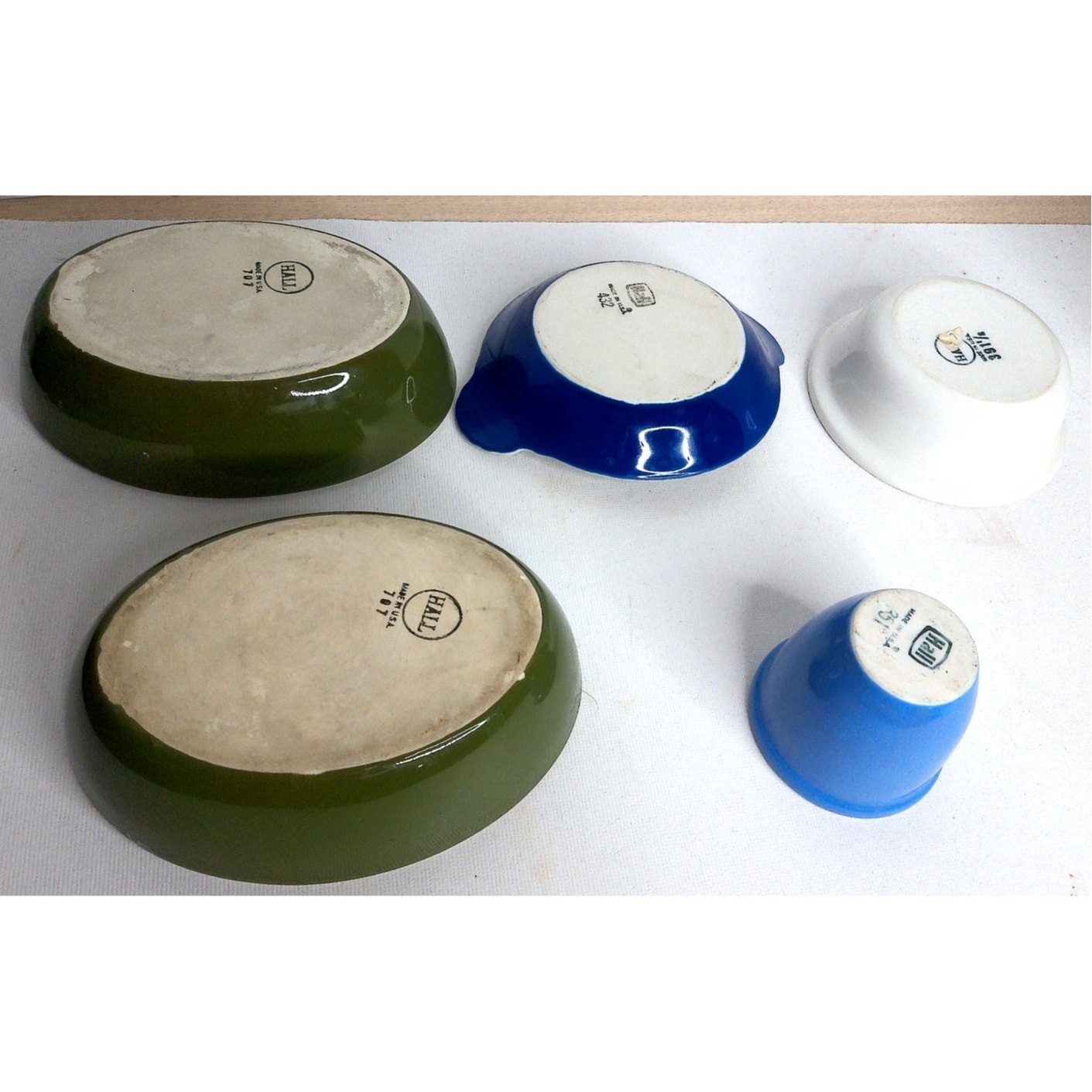Vintage Mixed Set Hall Pottery Bakeware Green White Oval Dish Custard Cups Set 5