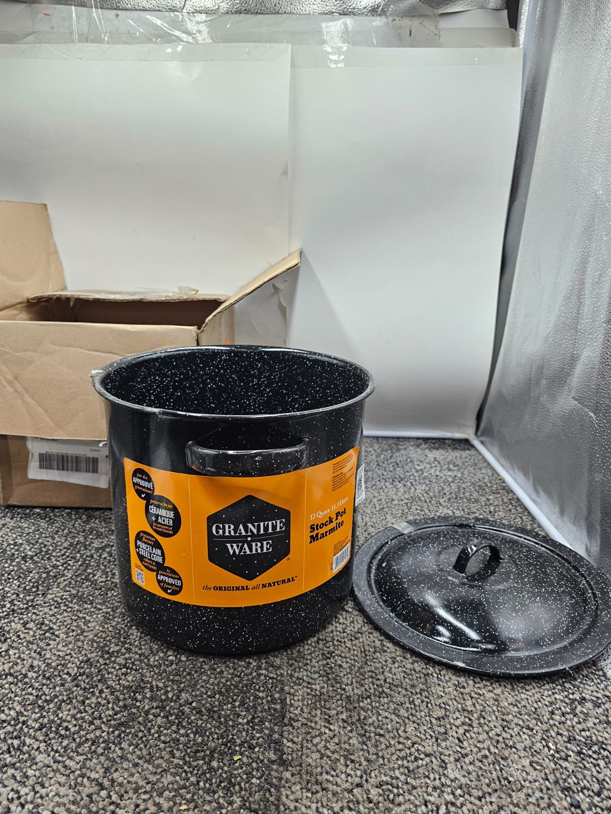 Granite 6133 Ware Porcelain Plus Steel Core 12 Qt Stock Pot w/ Lid Black