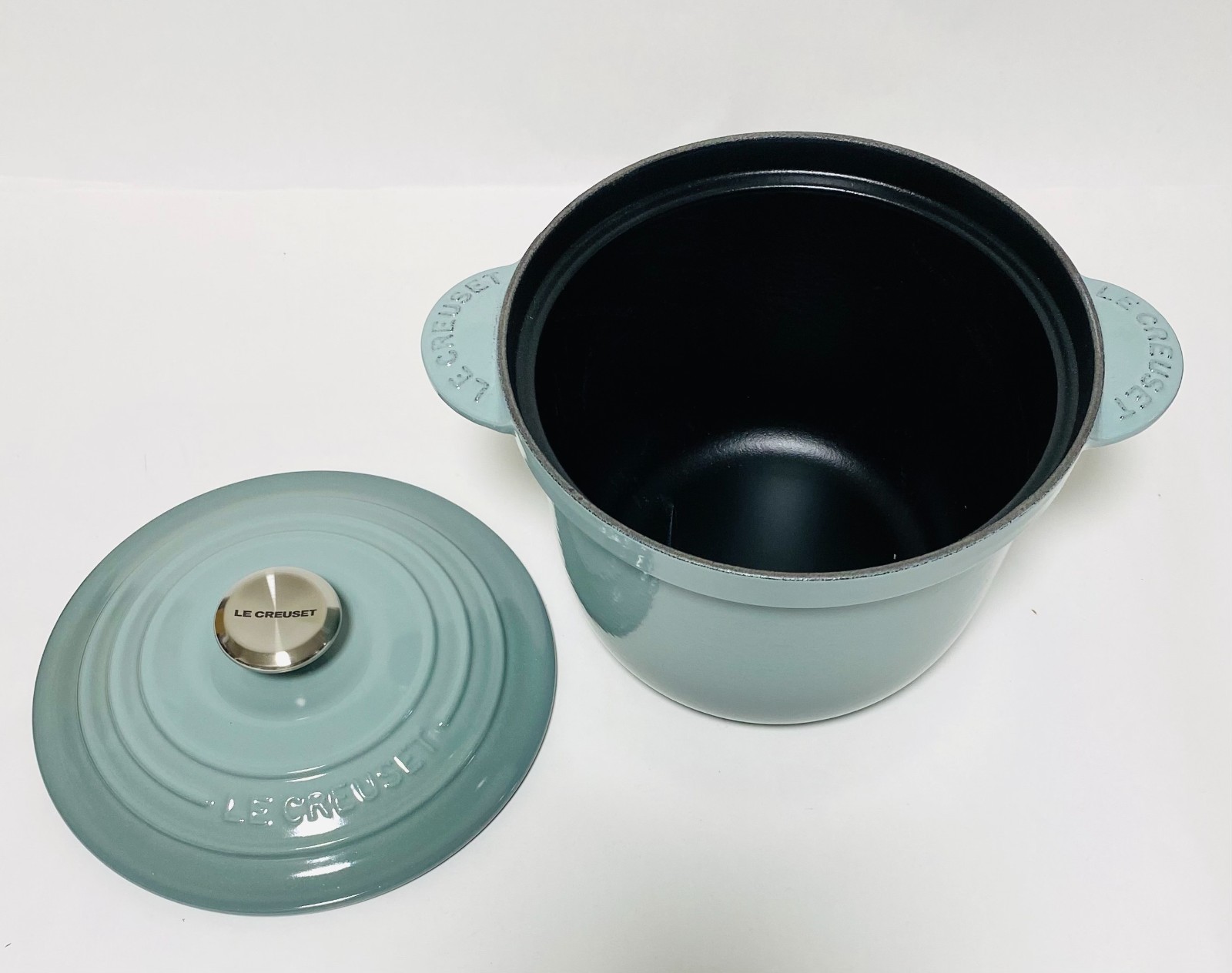 Le Creuset Cocotte Every Rice Pot 18cm 2.0L Sea Sult Cast Iron from Japan NEW