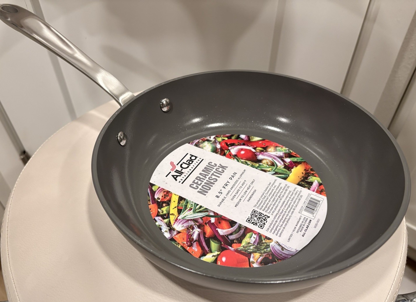 ALL-CLAD 8.5″ Ceramic Non Stick Fry Pan / Skillet Pro Professional Gray NWT