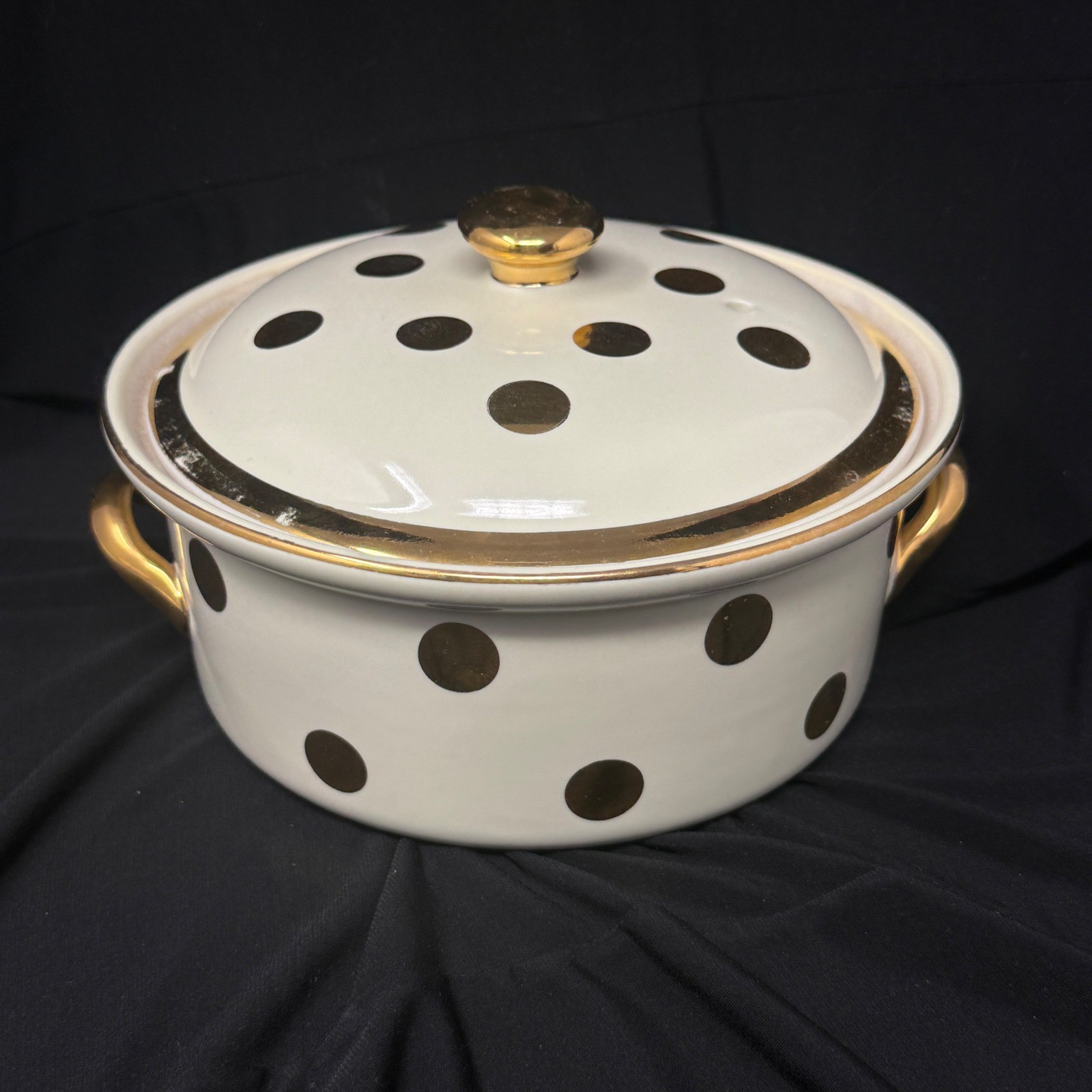 Vintage Hall’s Superior Quality Kitchenware 1.75 Qt Gold Polka Dot Casserole 069
