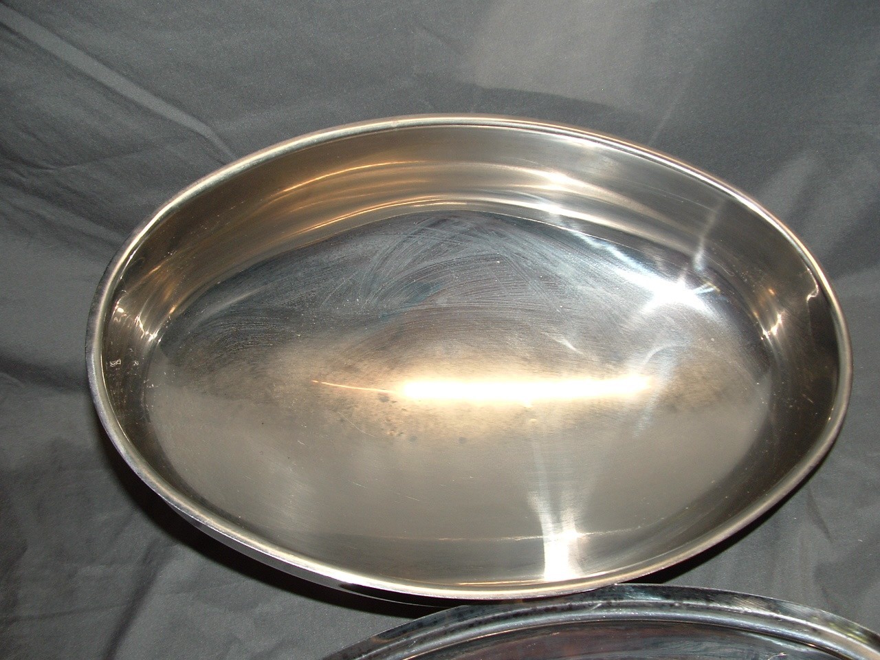 16.5″ Command Performance Gold 18/10 3 Ply Stainless Steel Oval Roasting Pan