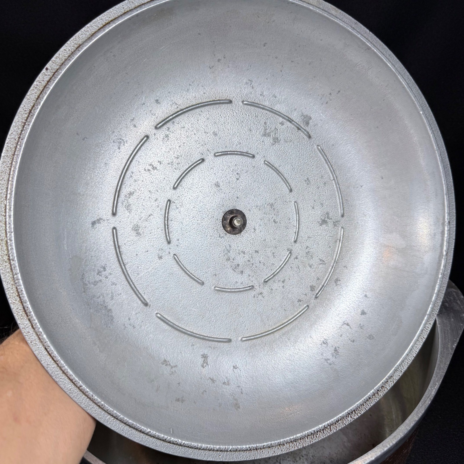 Vintage Club Aluminum Brown Dutch Oven 10In Cast Aluminum Pot with Lid Wood Knob