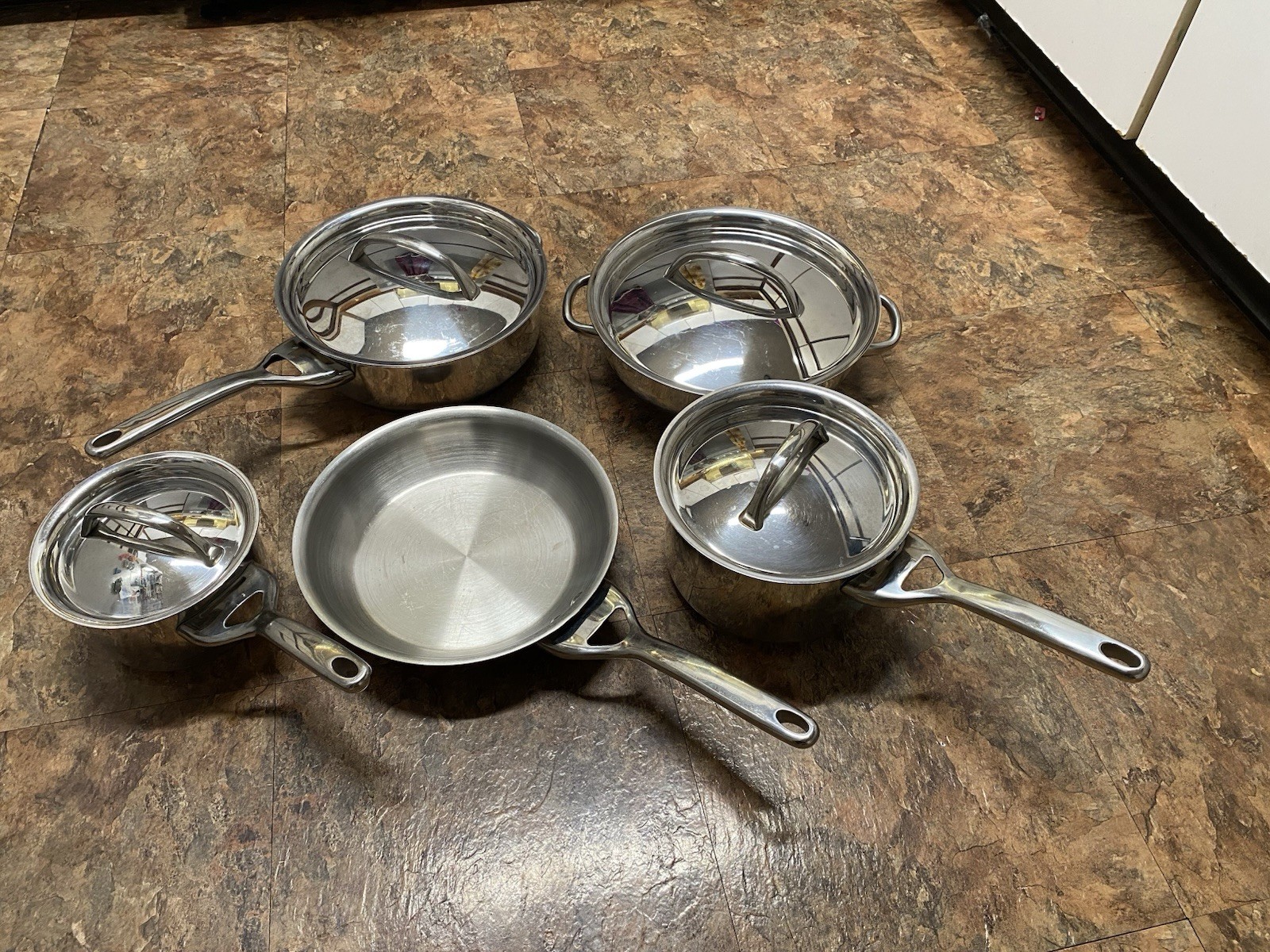 Kirkland Signature Professional NSF Stainless Set – 9 Pieces!!