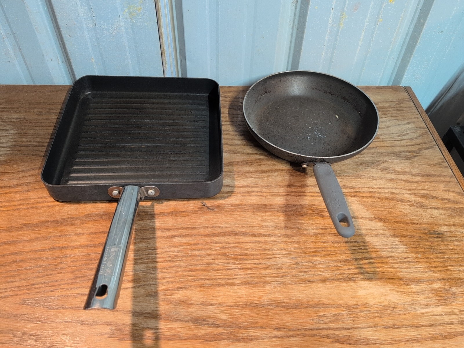Thomas Rosenthal Hard Anodized Teflon Non Stick Square Grill Pan & Sliver Stone