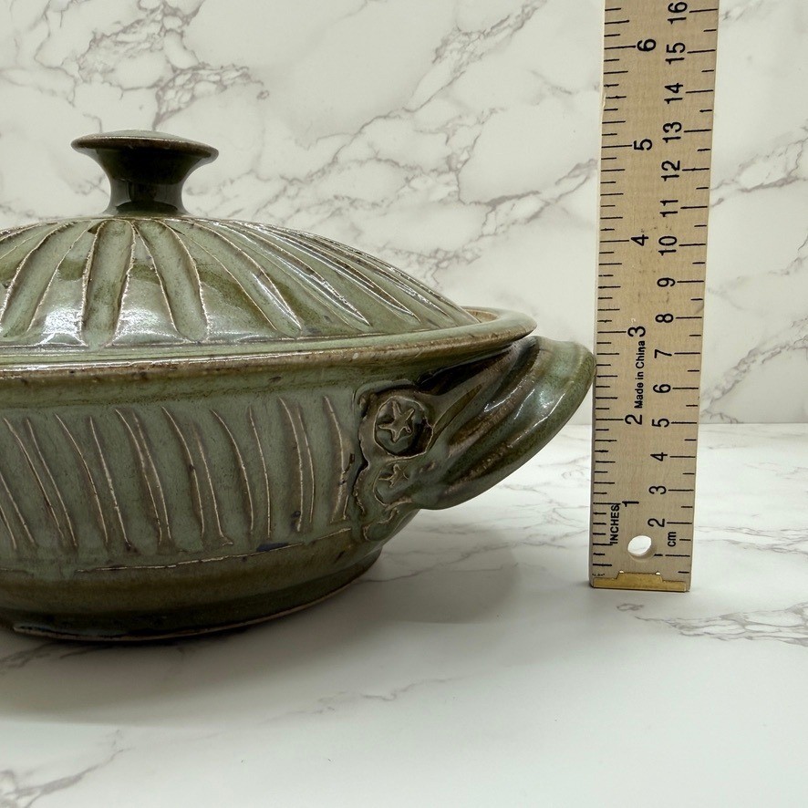 Vintage Green Ceramic Baking Dish Chimney Lid Roasting Even Cooking Signed Cozy