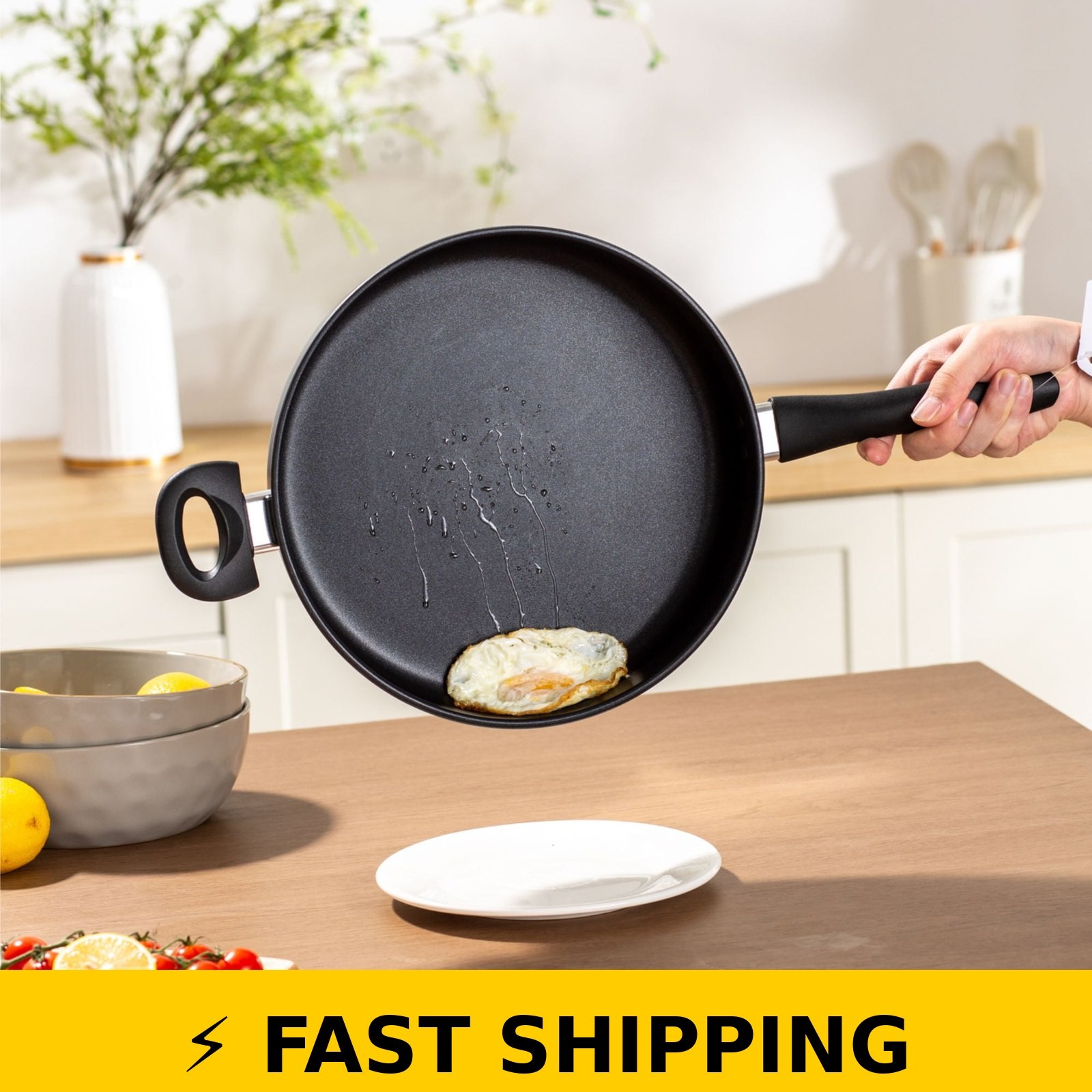 Mainstays 4 Quart Jumbo Cooker Frying Pan with Glass Lid – Black