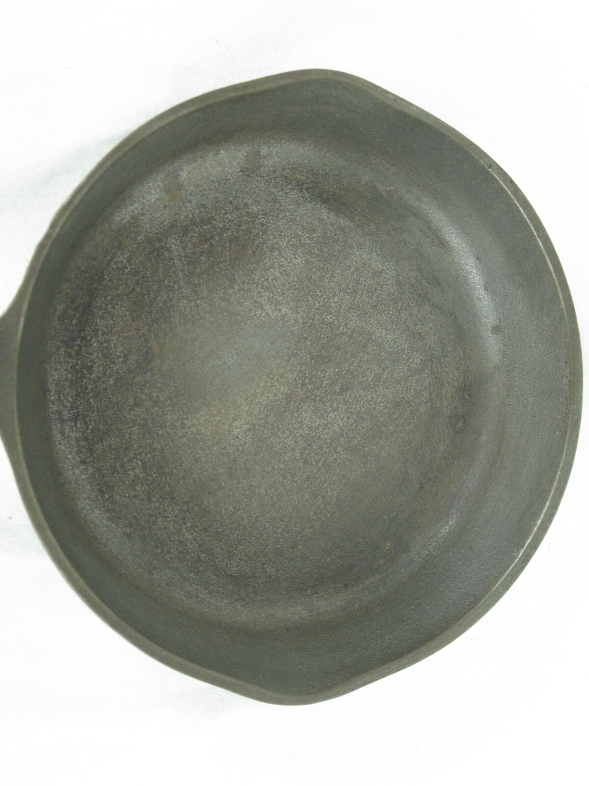 Vintage Wagner Ware 8″ /20 cm.Inch Cast Iron Skillet Made in USA B 2-98