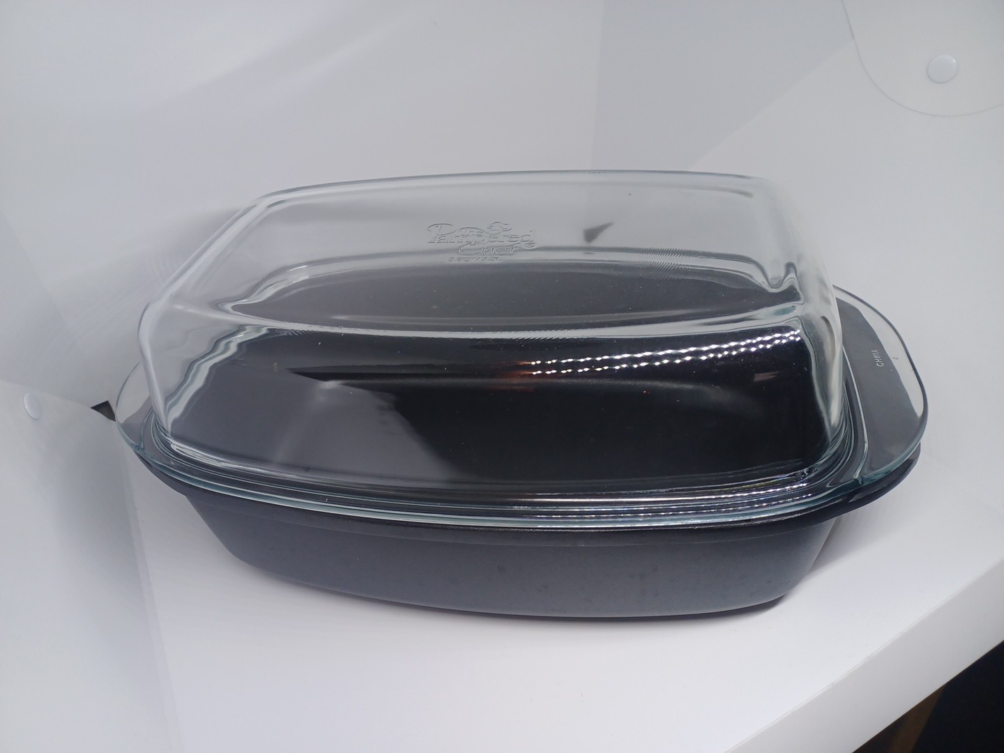 Pampered Chef 3.5 qt Covered Roaster Cast Aluminum with Glass Lid Nice