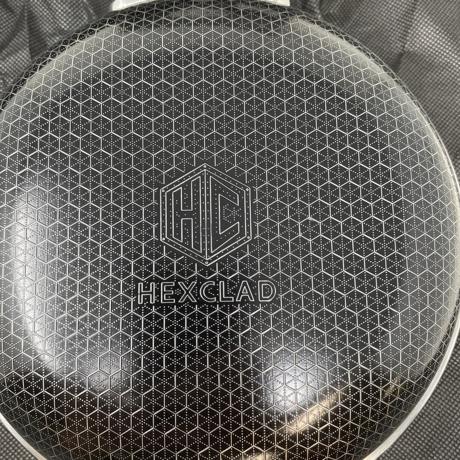 HexClad 8″ Hybrid Fry Frying Pan W/ Storage Bag TerraBond Nonstick Gordon Ramsay
