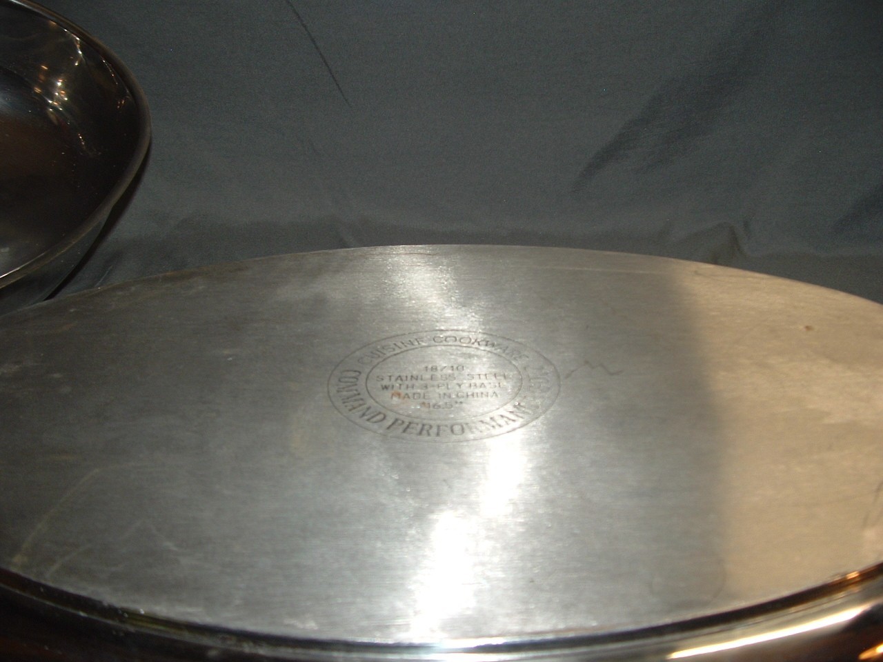 16.5″ Command Performance Gold 18/10 3 Ply Stainless Steel Oval Roasting Pan