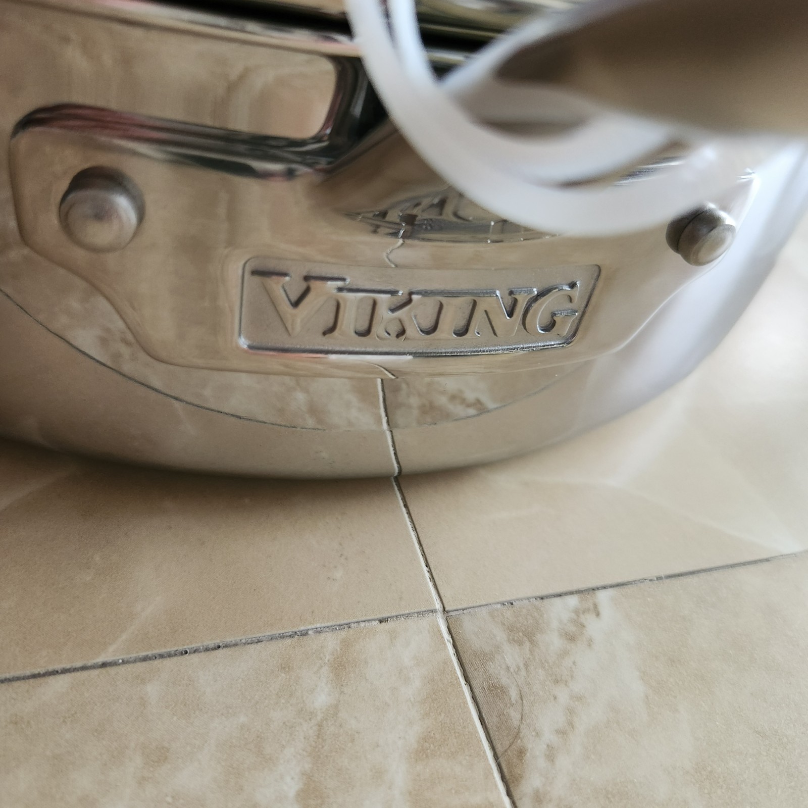 Viking 3-Ply 18/8 Stainless Steel Saute Pan Glass Lid- 5.25 Qt/4.9 L- NWT!
