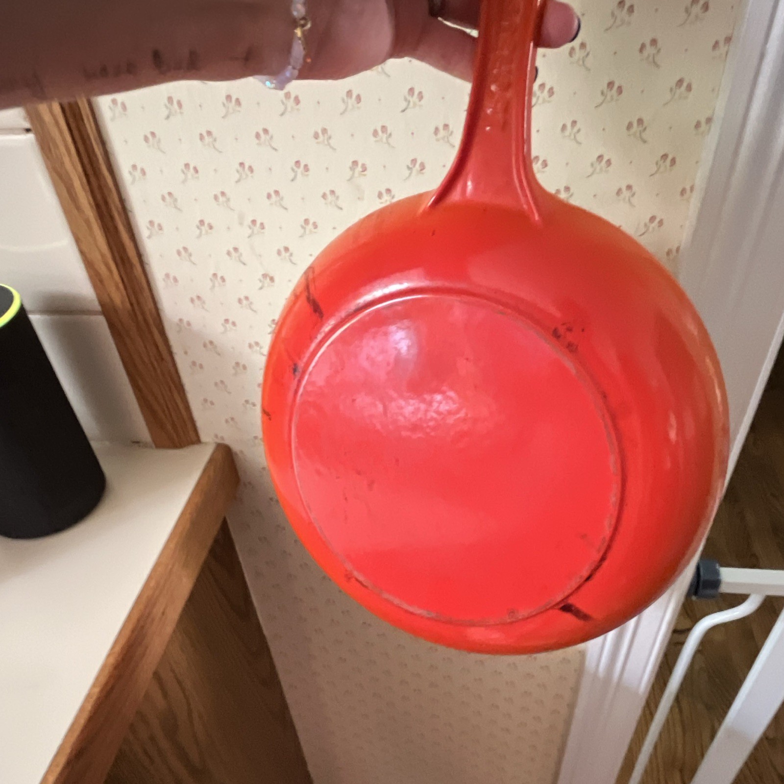 Le Creuset Signature Orange Enameled Cast Iron 10in Frying Pan Long Handle