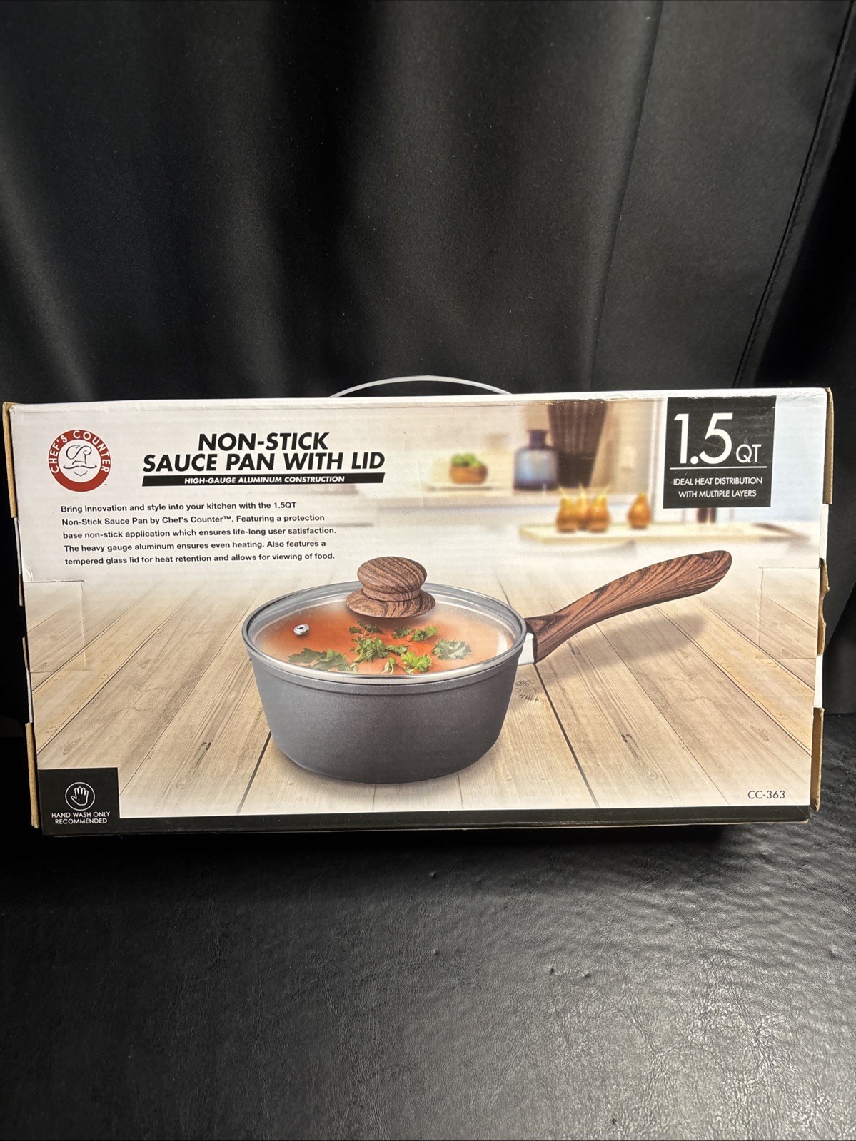 New In Box Chef’s Counter 1.5 QT Non Stick Saucepan with lid