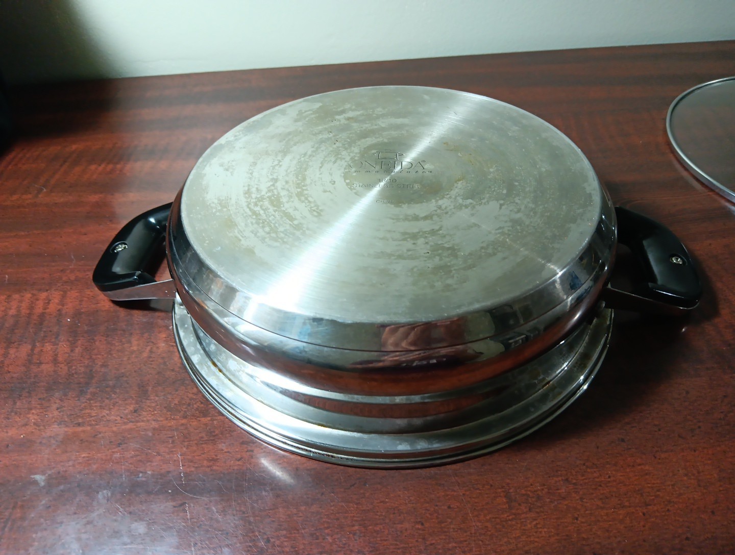 ONEIDA Immaculate Stainless Steel 18/10 Double-Handle Frying Sauce Pan with Lid