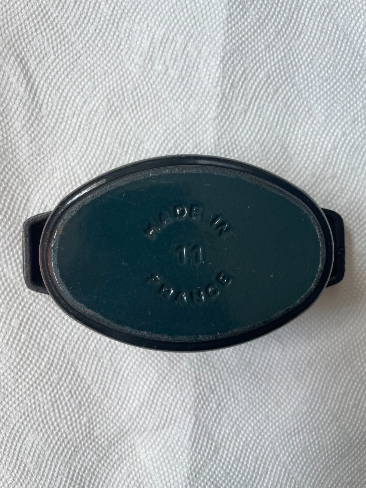 6 inch 11cm oval mini cocotte cast iron staub