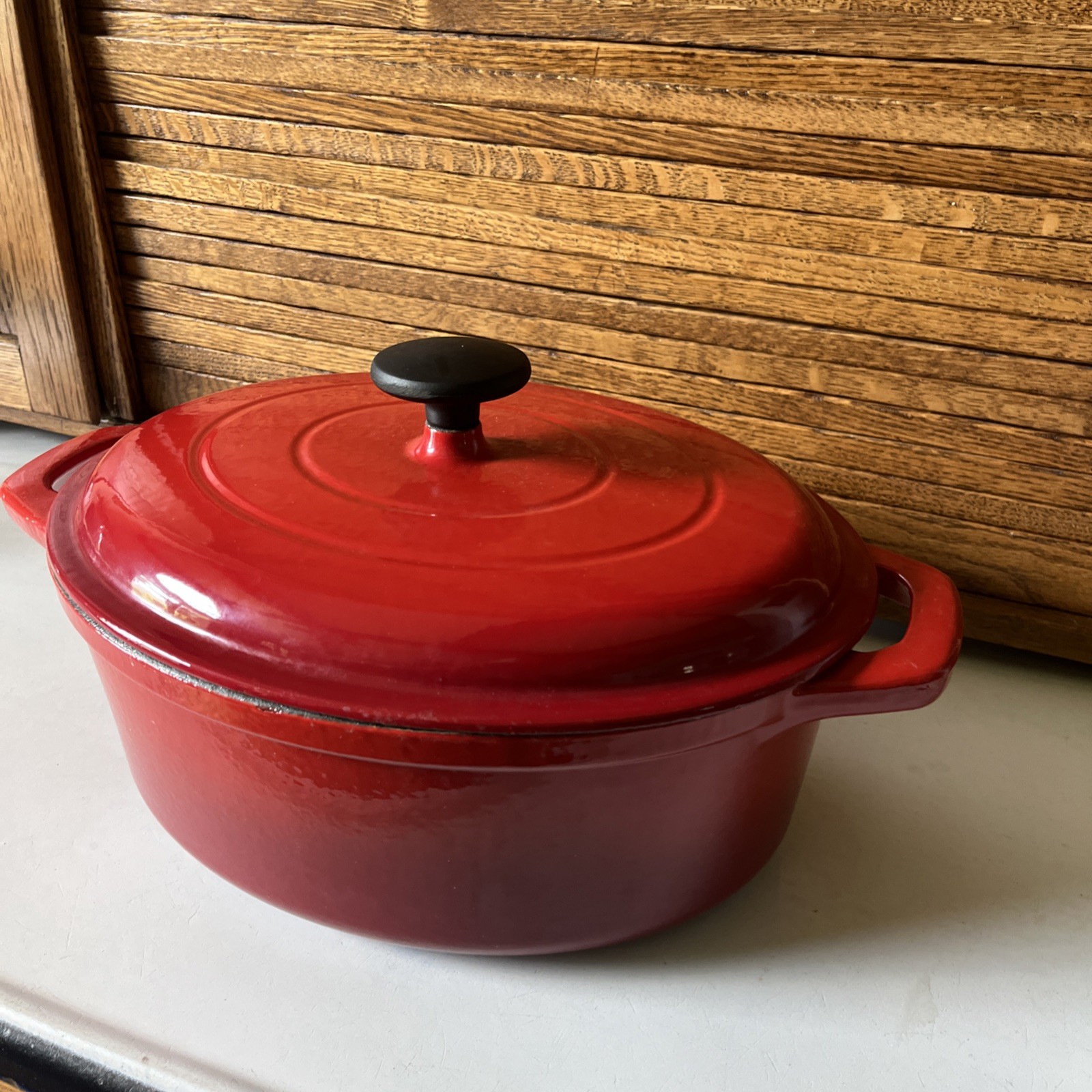 Tramontina 6 Quart Red Enamel Cast Iron Dutch Oven w/Lid Oval Stock Sauce Pot