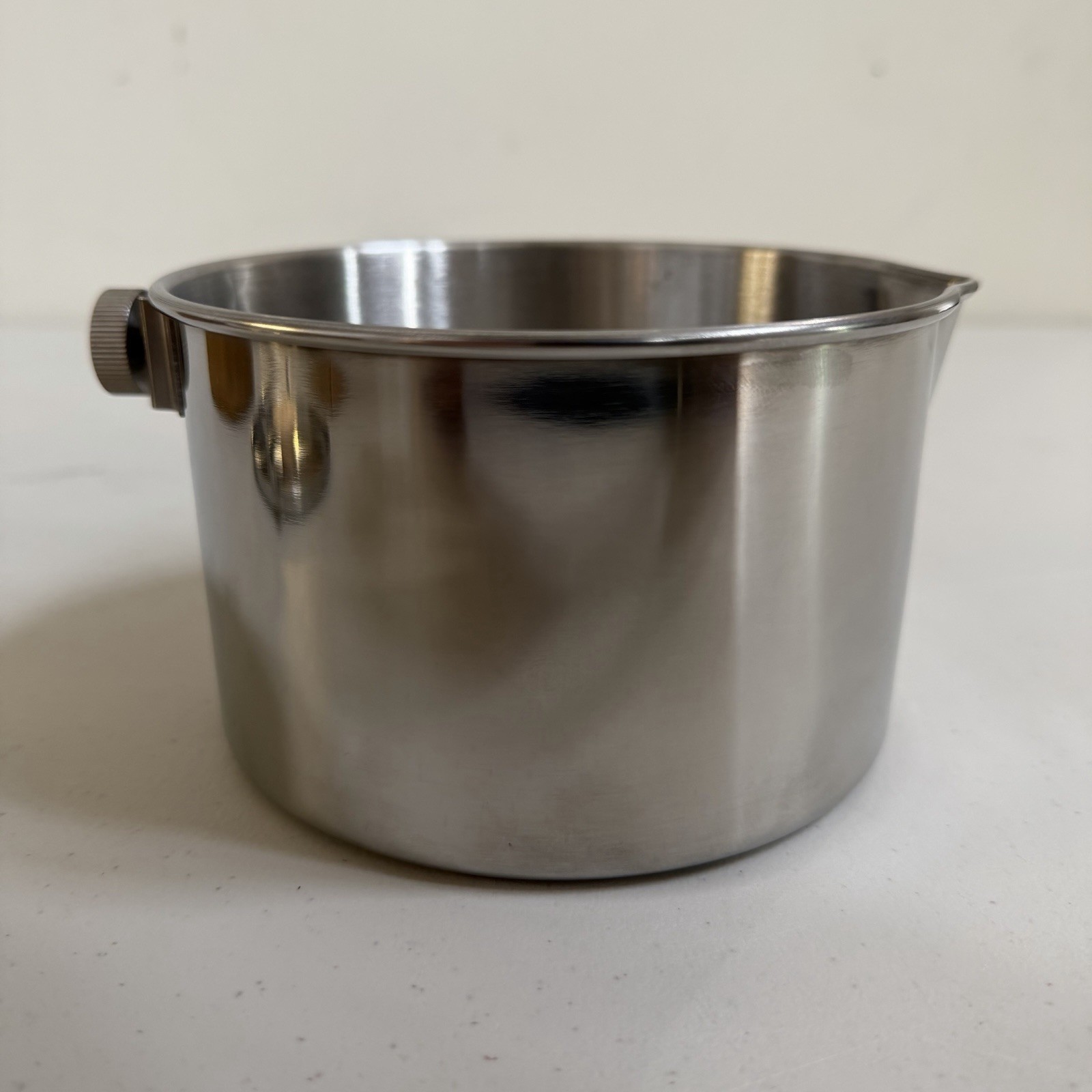 Stainless Steel 1.2L Saucepan w/ Lid, Double Handle, Silver Round
