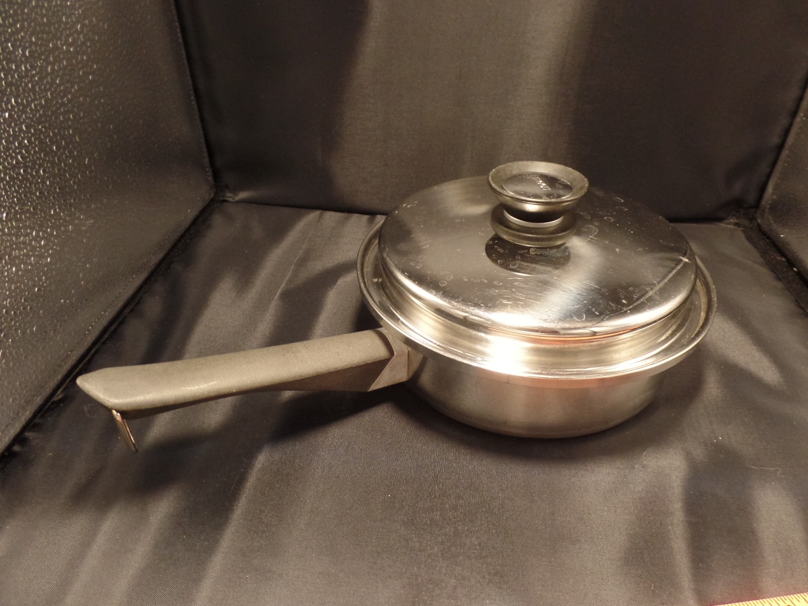 Vintage Amway QUEEN Pan Set w/lids MULTI-PLY 18/8 USA 8.5″&6.75″ Stainless Steel
