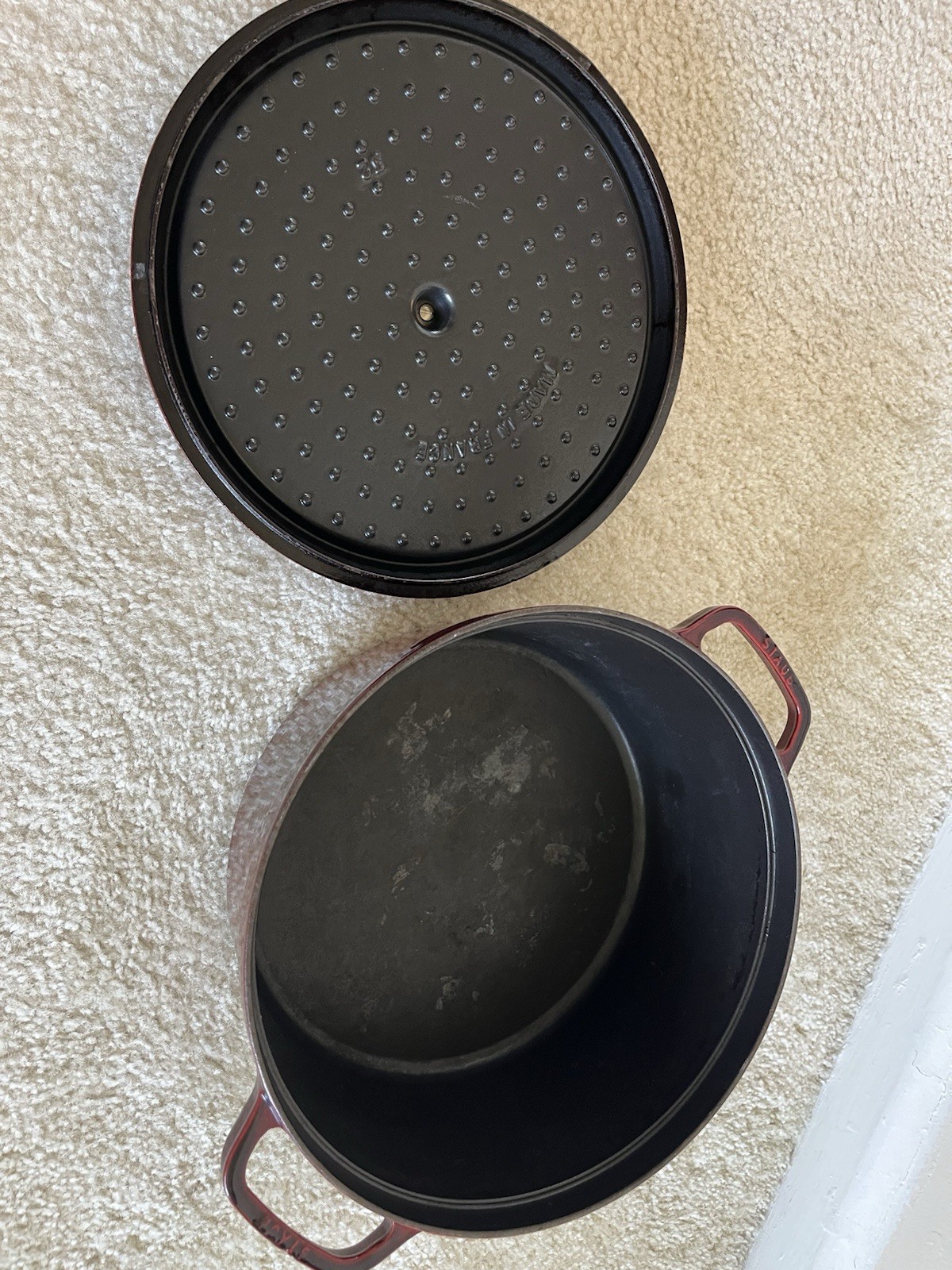 Staub La Cocotte Round Enamel Cast Iron Cocotte w/ Lid Burgundy