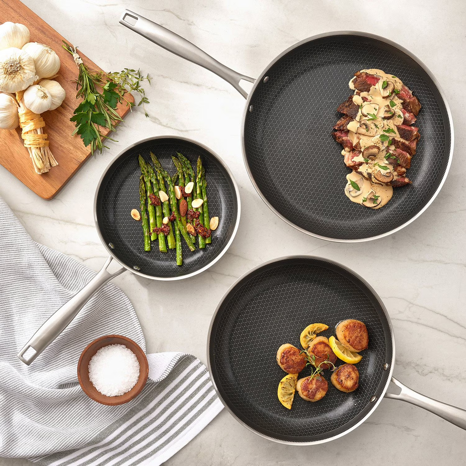 Member’s Mark 3-Piece Ceramic Hybrid Fry Pan Set