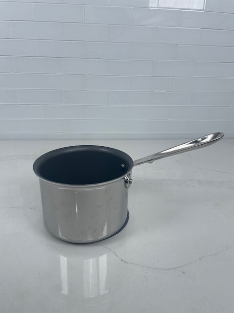 All-Clad D5 Polished 18/10 Stainless Steel NONSTICK 2 qt Sauce Pan NO LID(DEMO)