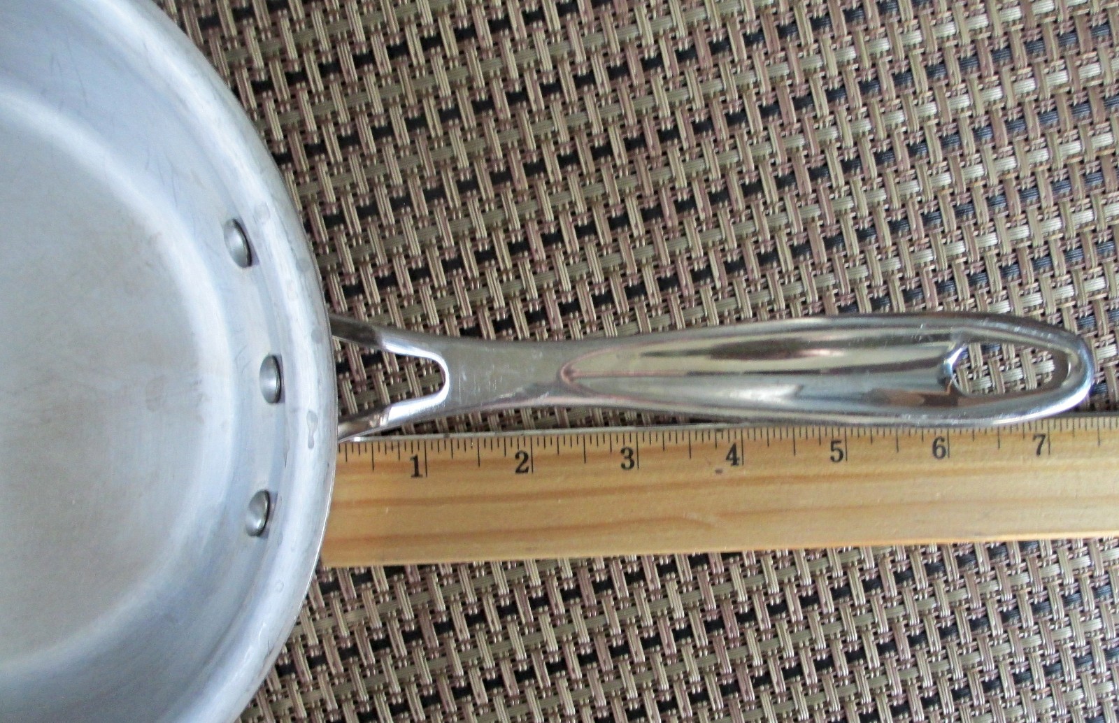 Calphalon omelet pan, 8″, model 1388, stainless steel, C620-22