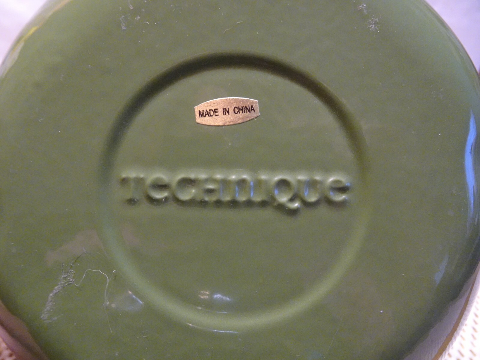 TECHNIQUE Green Bell Pepper Enameled Cast Iron Dutch Oven Pot Casserole Dish EUC