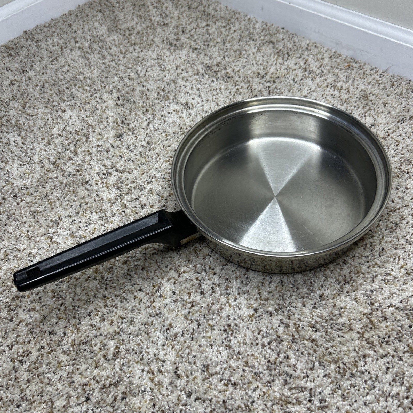 Royal Prestige 9 Inch 7 Ply SS Titanium Copper Silver Alloy Sauce Pan No Lid