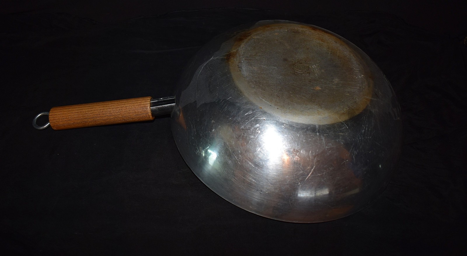 Mirro Aluminum Non-Stick Pan / Skillet ~ 12″ Diameter x 3.5″ Deep ~ No Lid