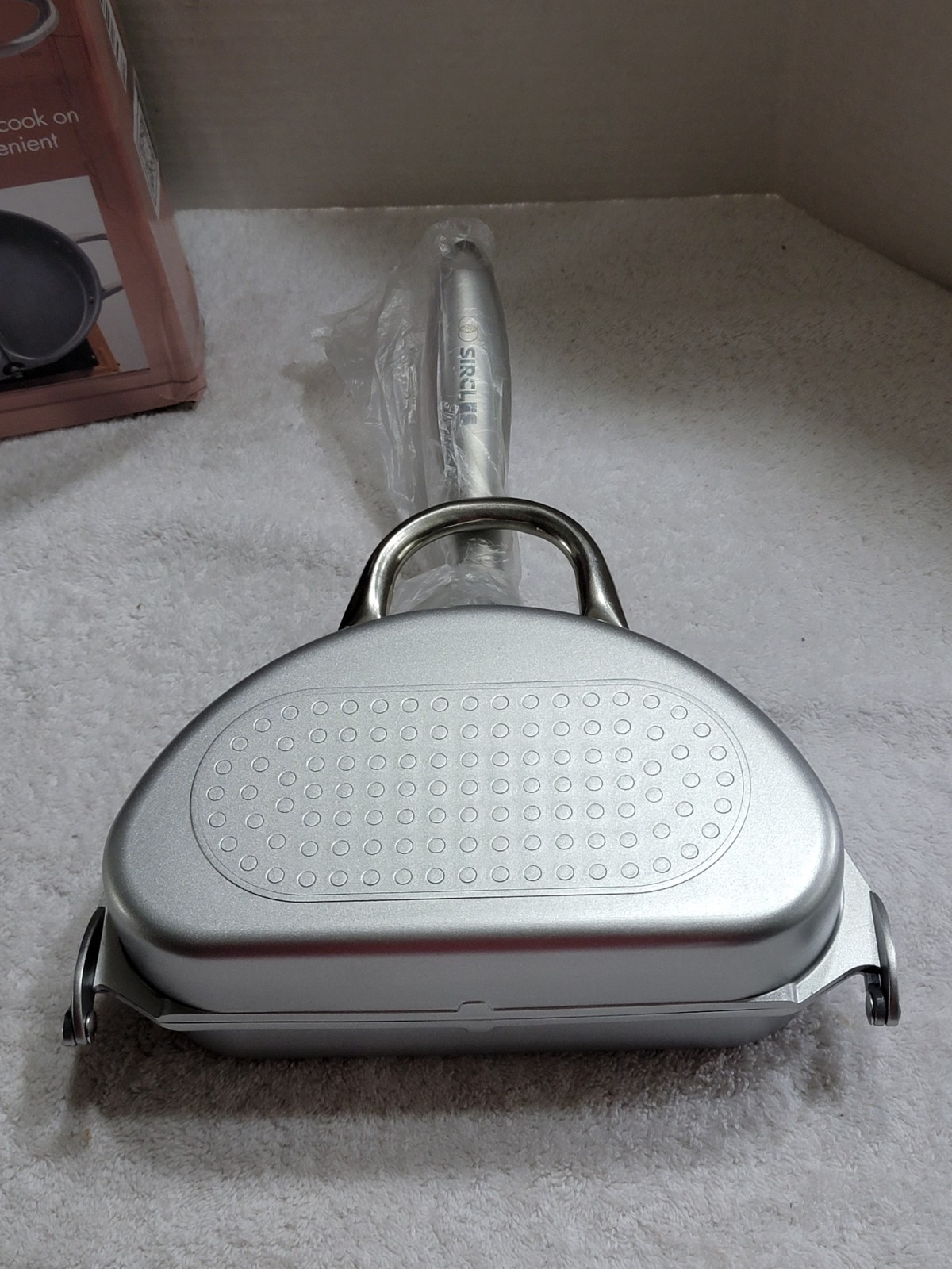 NEW Frittata Omelette Pan Non-Stick Aluminum Folding Compact Maker w/Spatula
