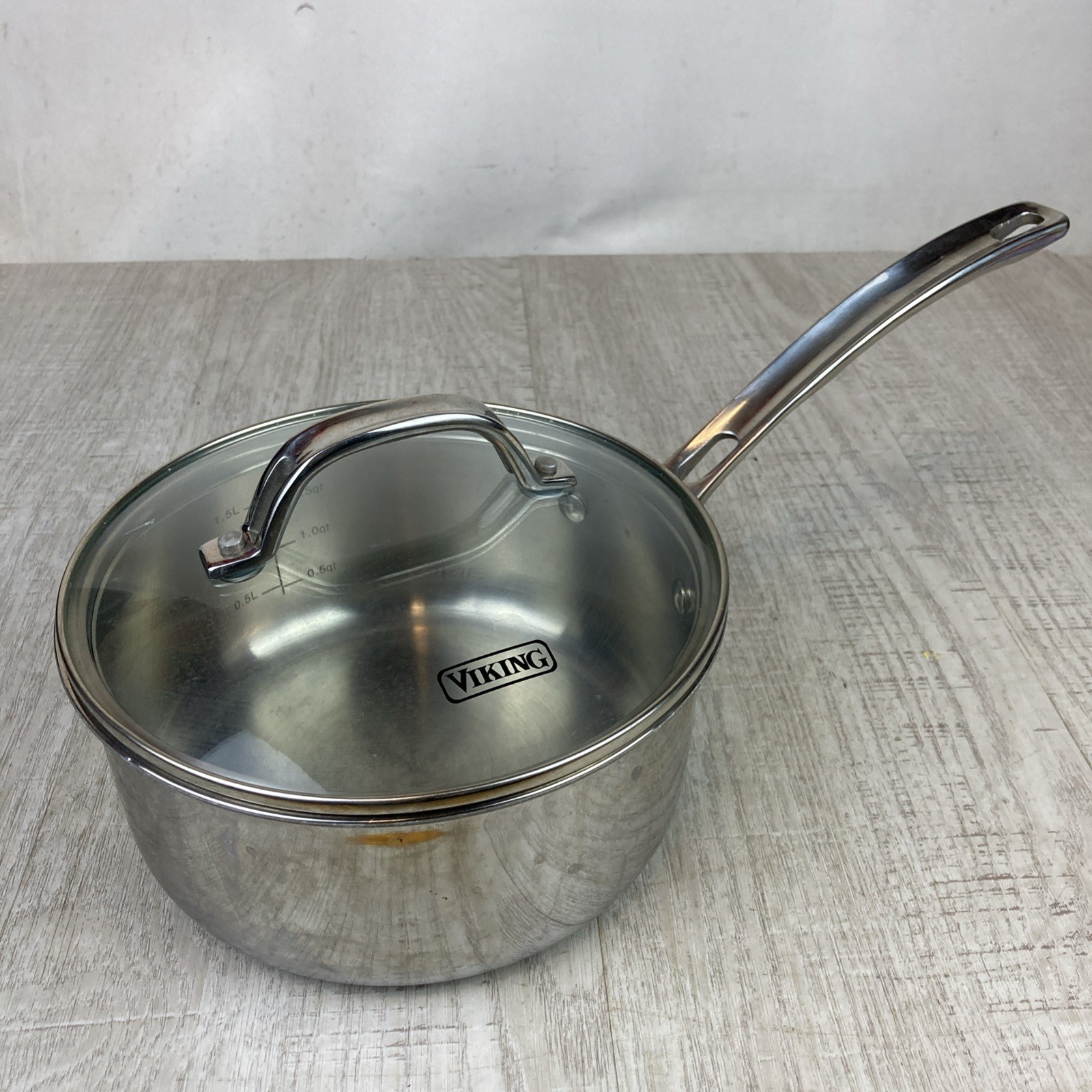 Viking 2.25 Qt Saucepan 3-Ply Stainless Steel w Lid Induction Ready 40011-0122