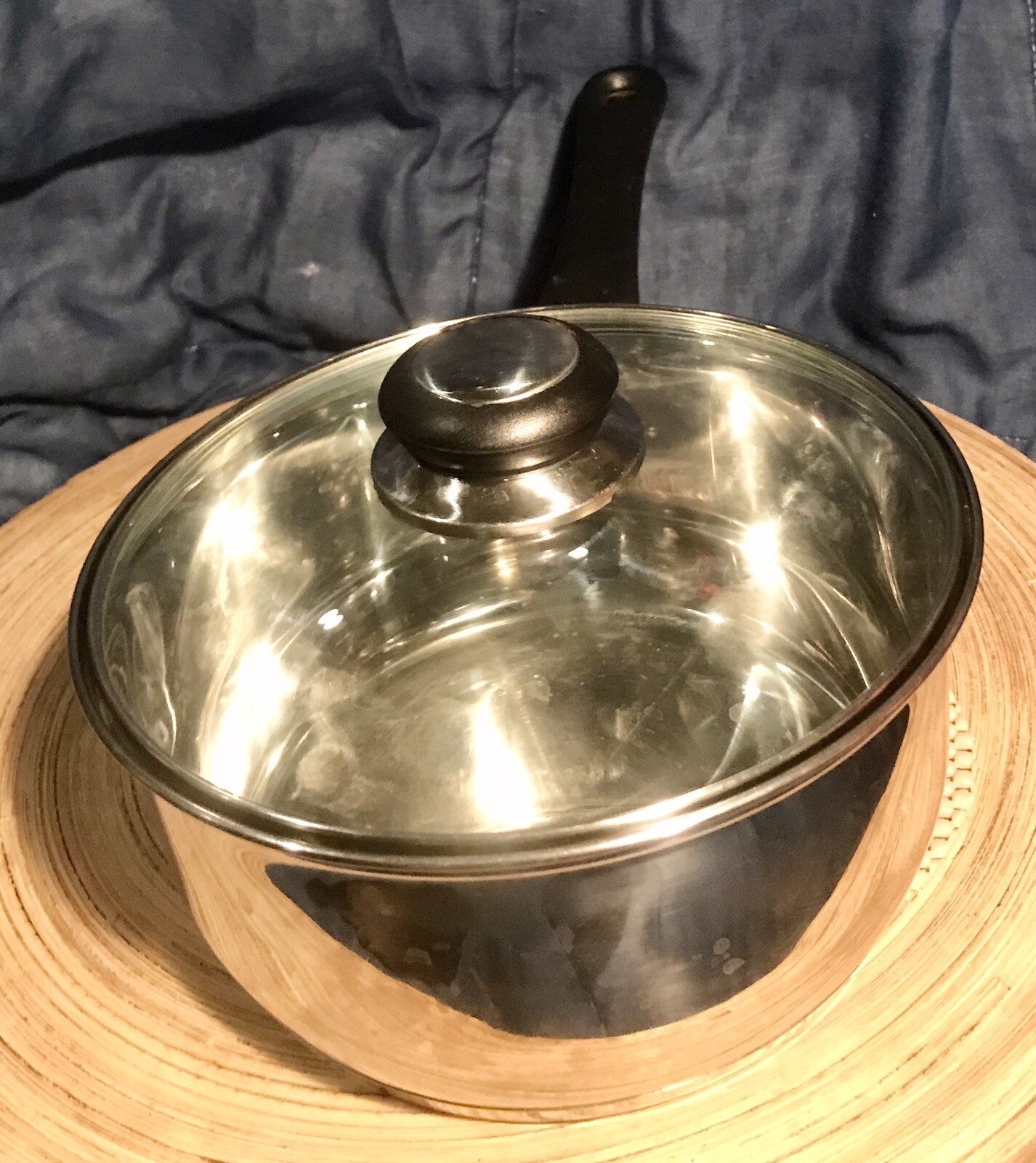 TRAMONTINA 18/10 STAINLESS STEEL COVERED POT 2 Qt. 7 3/4”ACROSS 4 3/4” DEEP