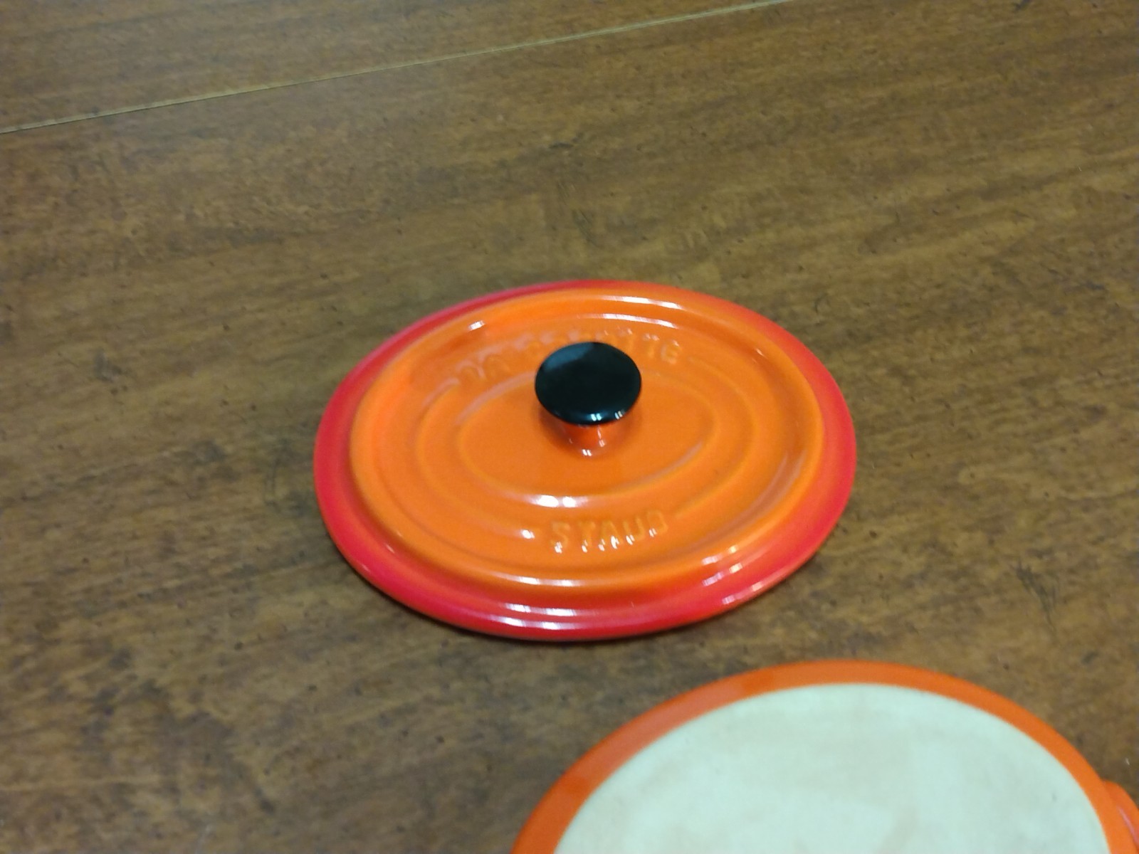 Staub Orange La Cocotte Oval Ceramic Mini Casserole Dutch Oven Bakeware READ!