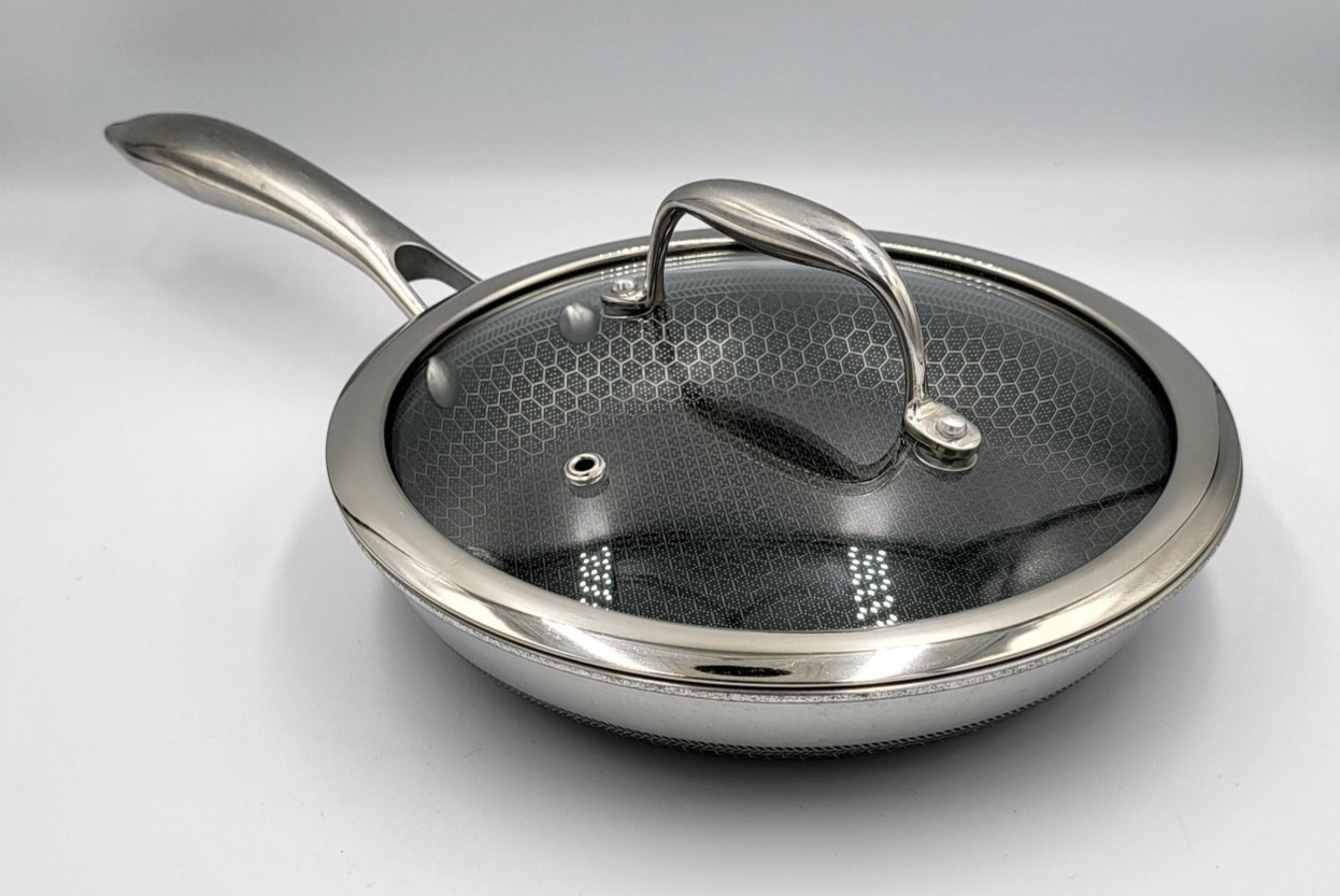 HexClad 8″ FRYING PAN with LID 8-Inch 8 Hybrid Non-Stick – Used Good Condition
