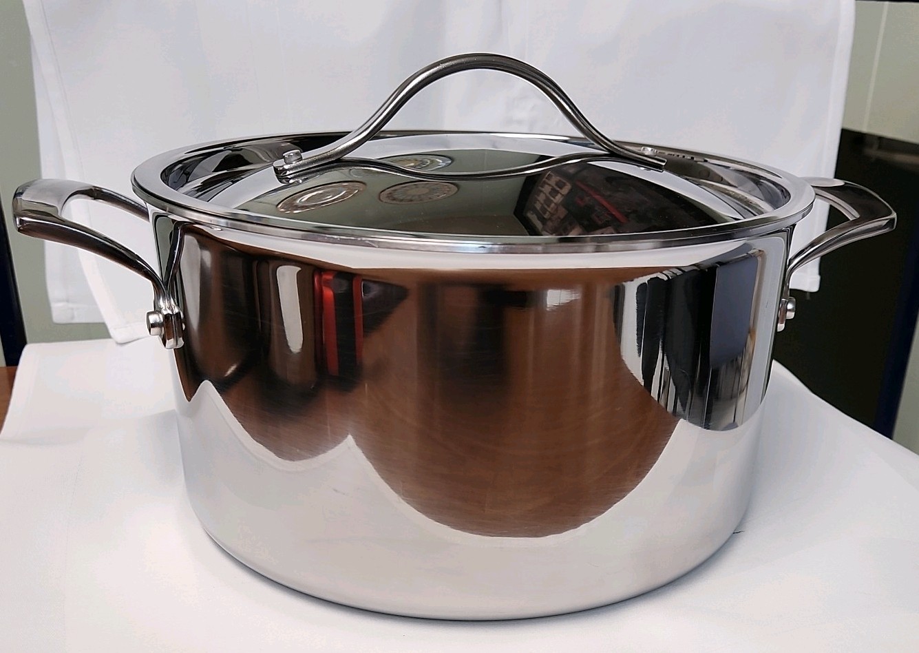 KIRKLAND SIGNATURE PROFESSIONAL QUALITY NSF 8 Qt STOCKPOT, LID Made in Thailand