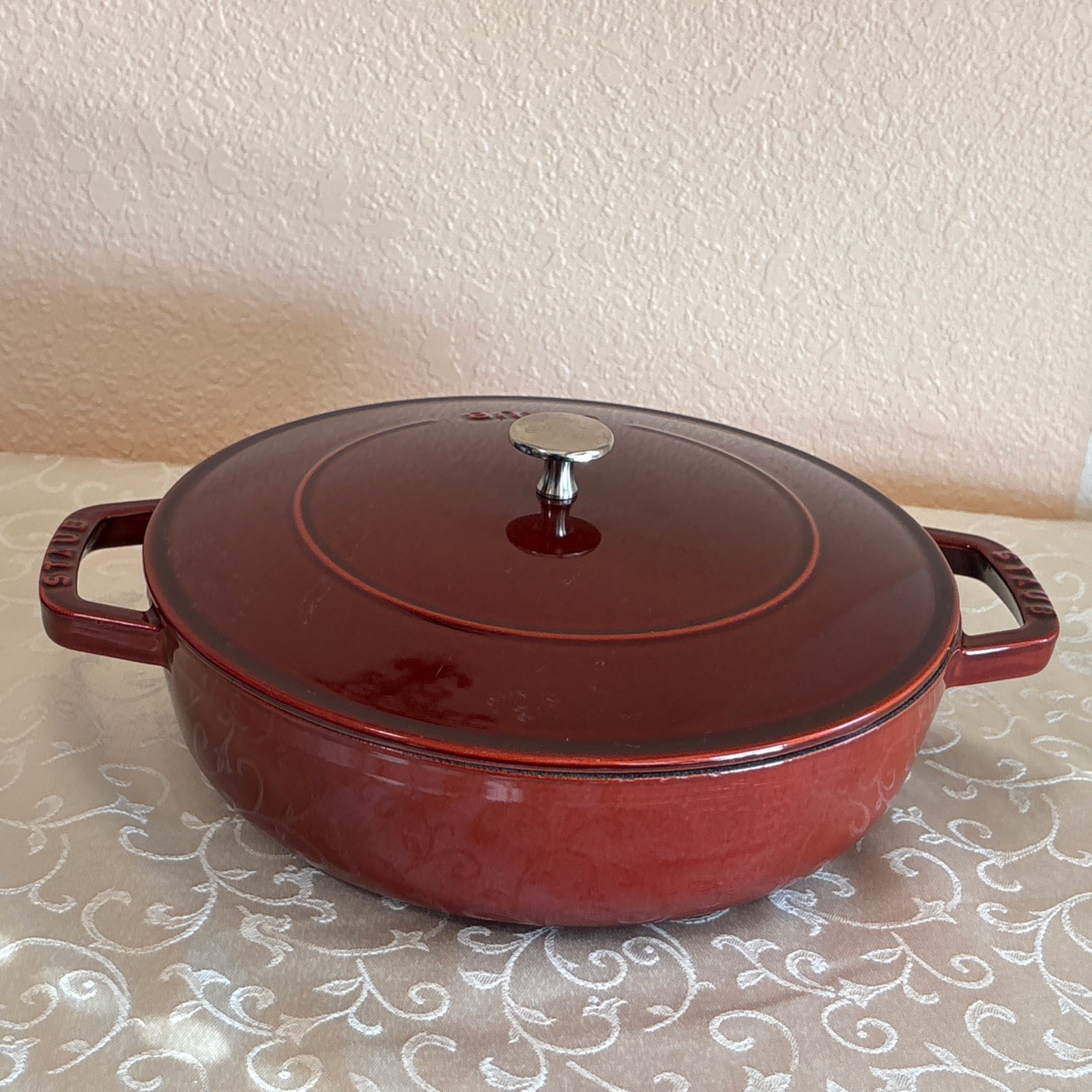Staub 11”/ 4qt Round Cast Iron Saute Pan with Chistera Lid, Cherry Excellent
