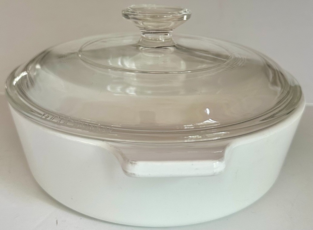 Centura by Corning 1 QT White Saucepan with Lid – Heat-Resistant Glass Cover
