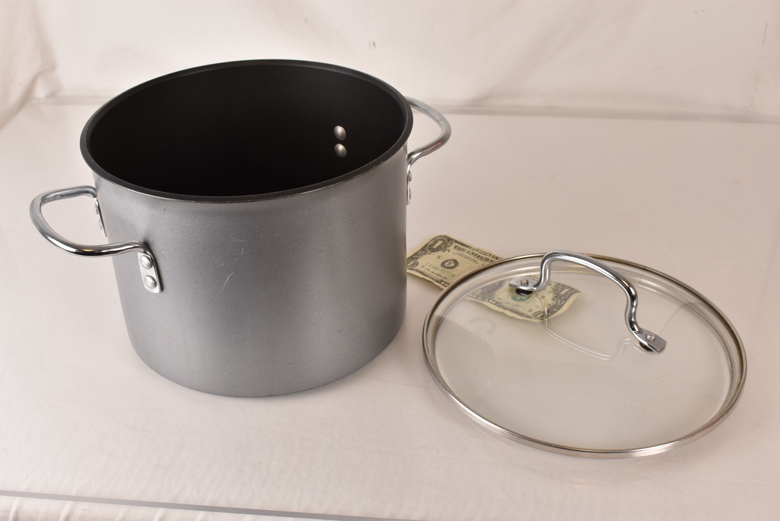 Calphalon Commercial Nonstick 6.5QT Stock Pot w/Glass Lid Model 8706.5