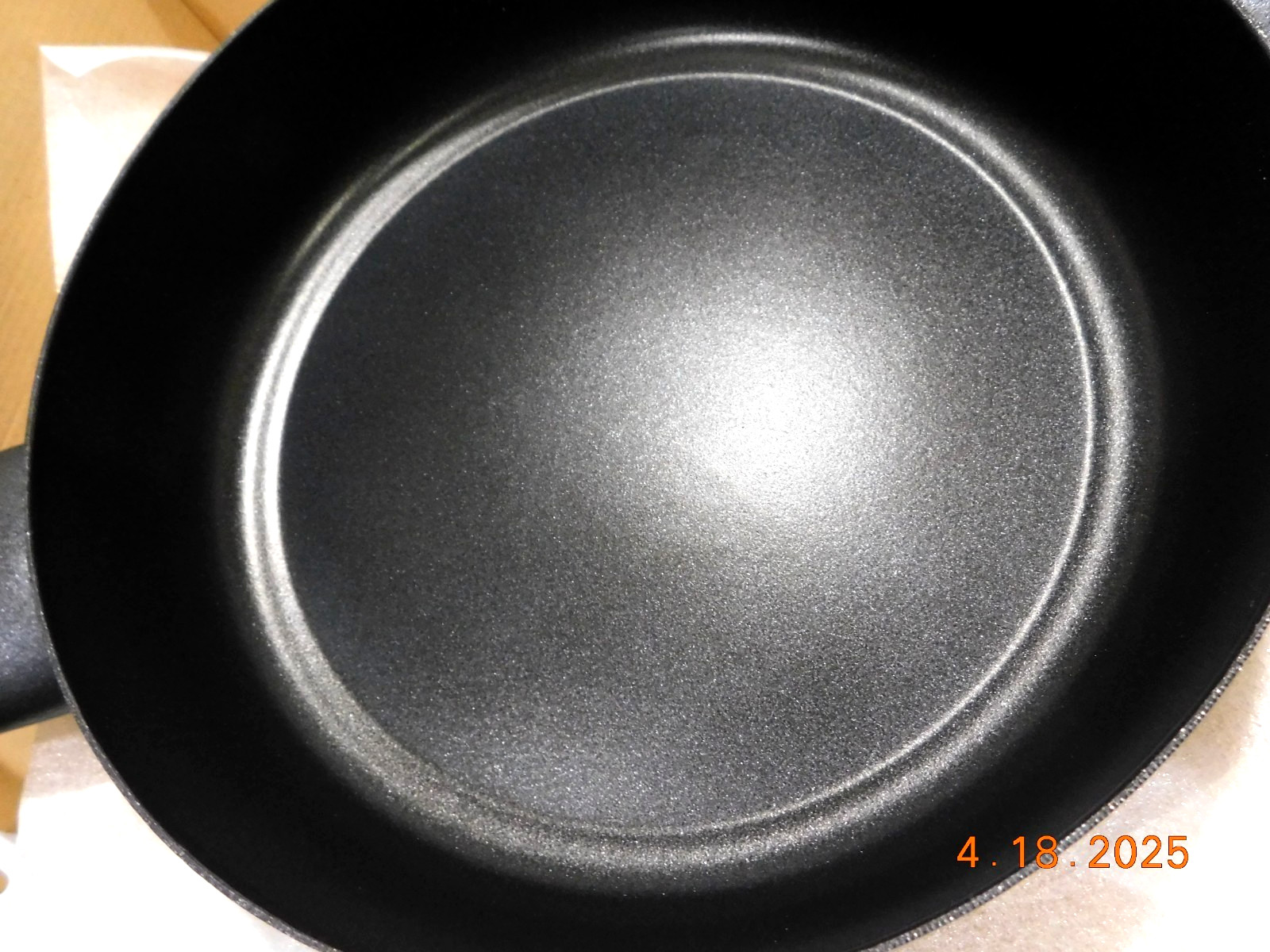 NEW IN BOX CASTAMEL MEGAWARE 11.5″ Covered Casserole Cookware Spain