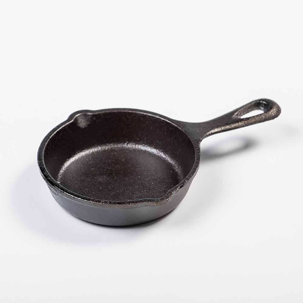 Lodge Miniature Skillet, 3.5″, Black